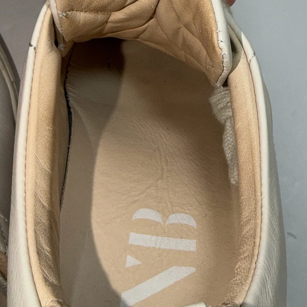 Kanebei‎ Women's Cream Leather Sneakers size 38 or us 7.5